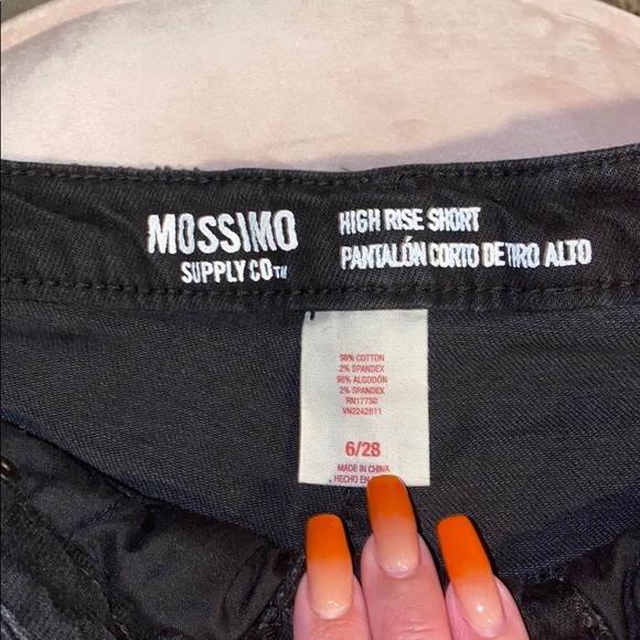 Mossimo High Rise Cut Off's - Picture 4 of 6